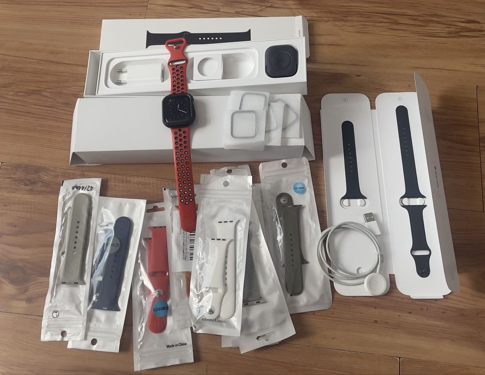 APPLE Watch 5 GPS + Cellular 44mm  koperta z aluminium
