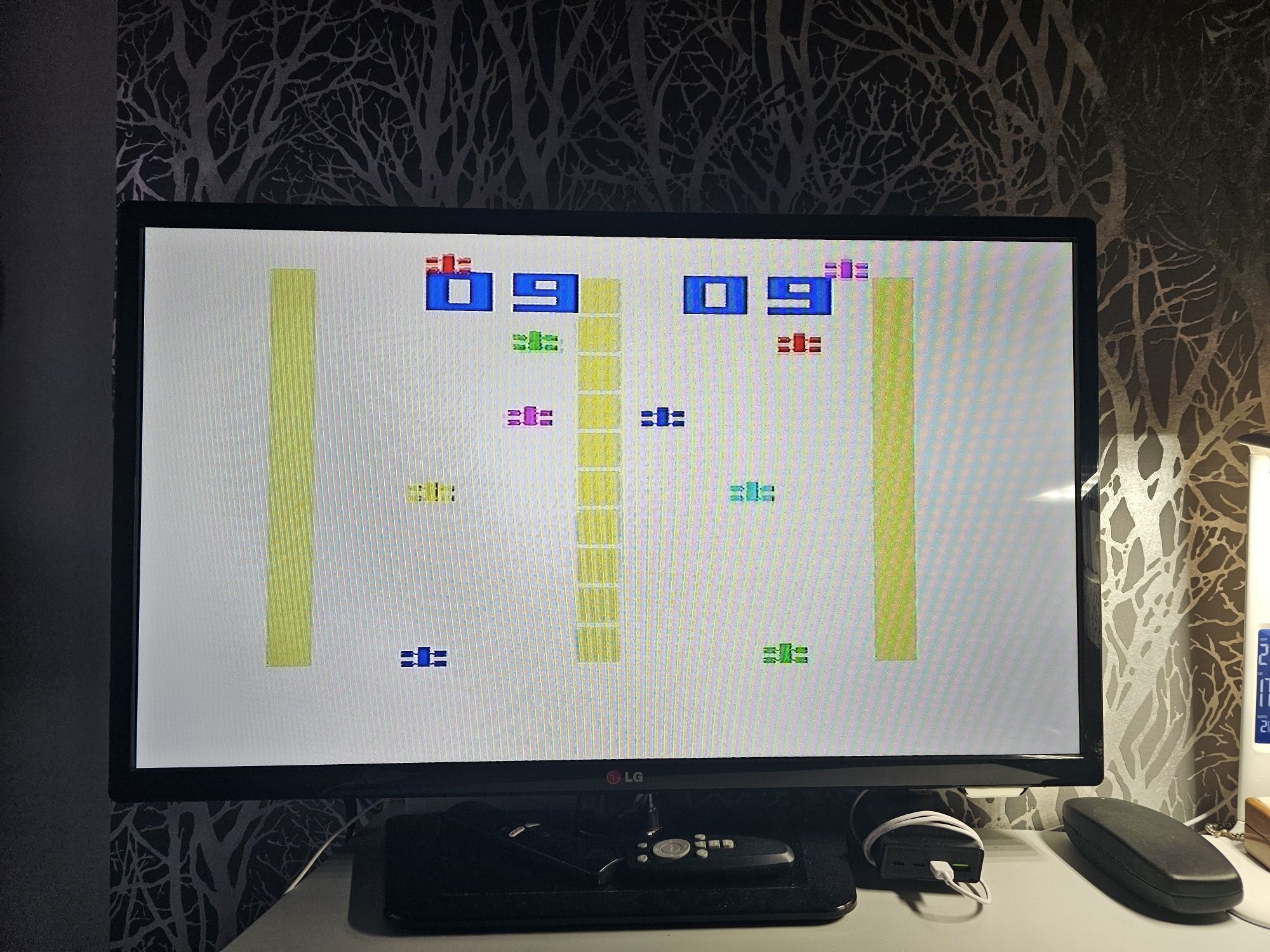 Retro konsola Interton VC4000 + 6 gier