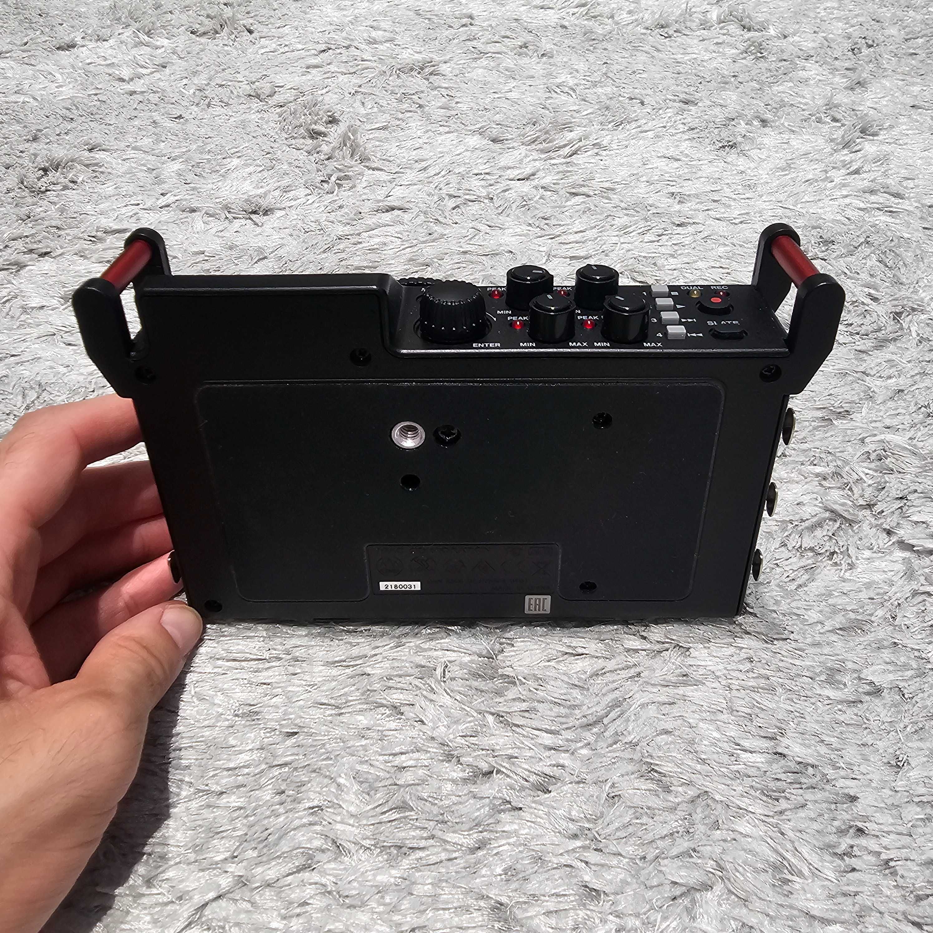 Tascam DR-70D Gravador áudio de 4 canais + Extras