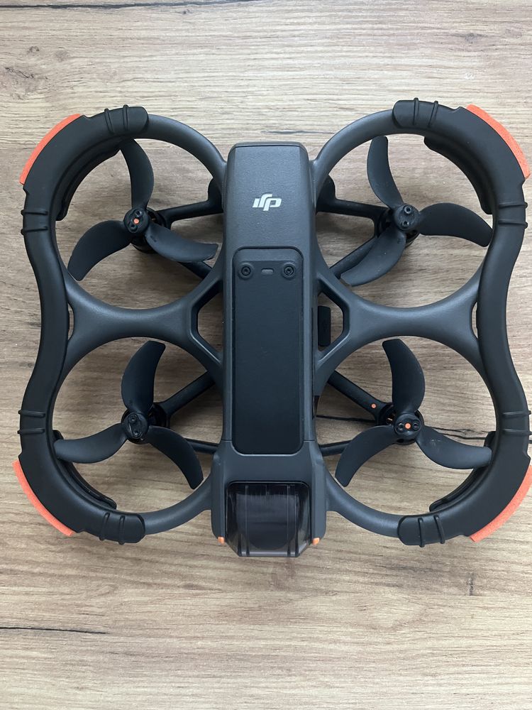 DJI Avata 2 Combo (Filtros ND 8/64, UV, CPL + DJI CONTROLLER FPV)