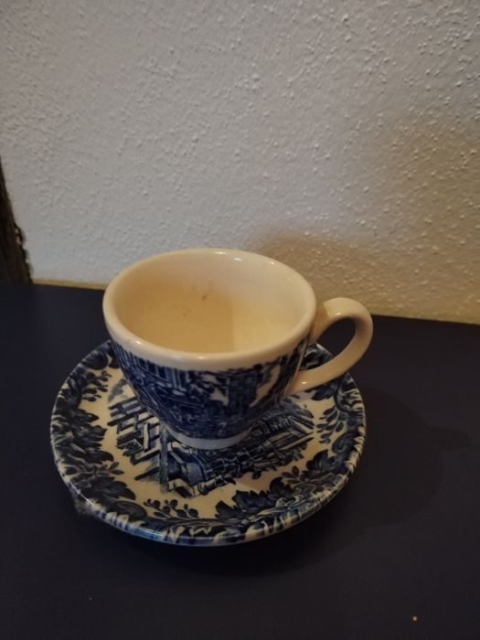 Chávena e pires loiça inglesa