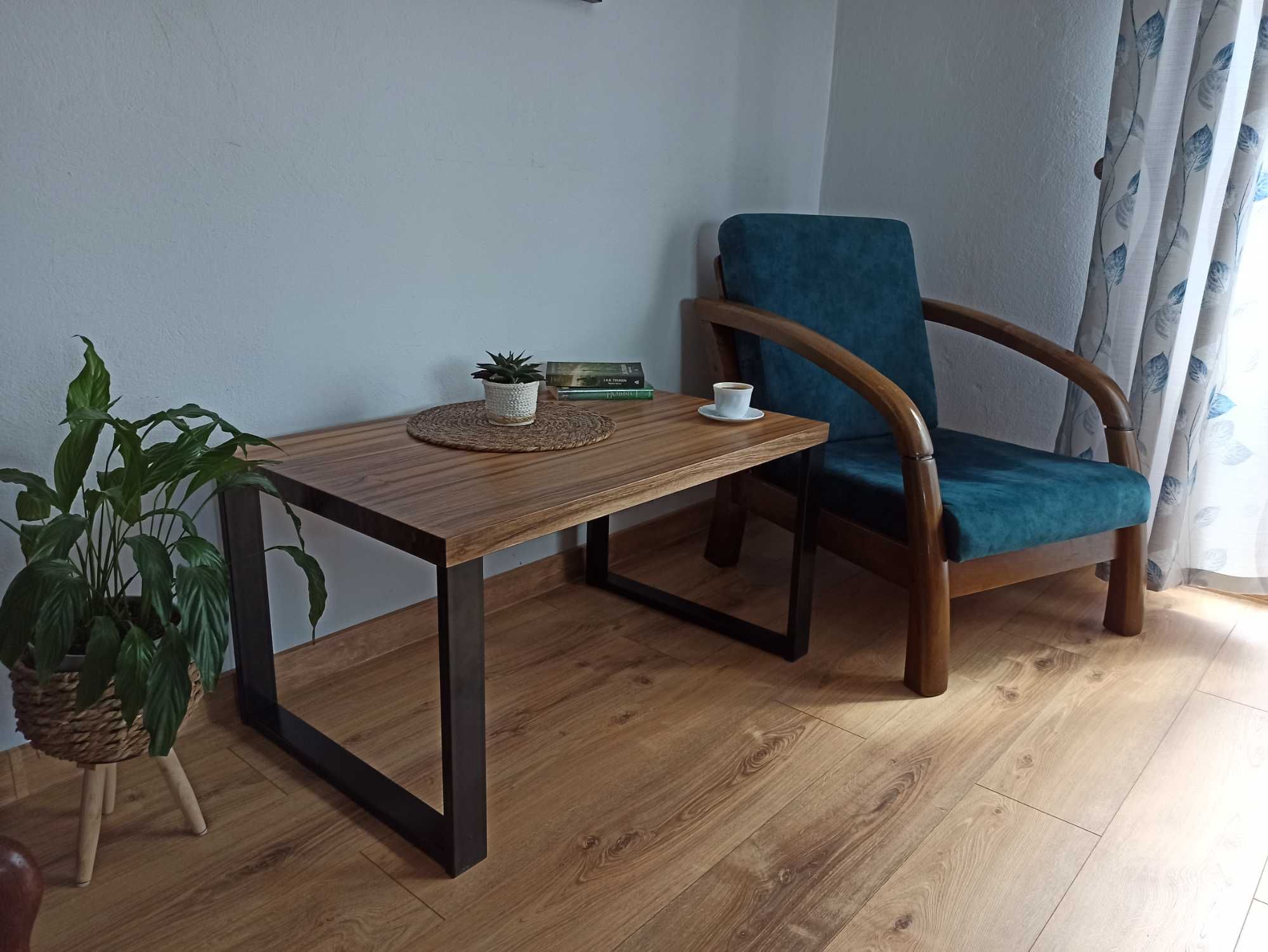 Stolik kawowy w stylu loft