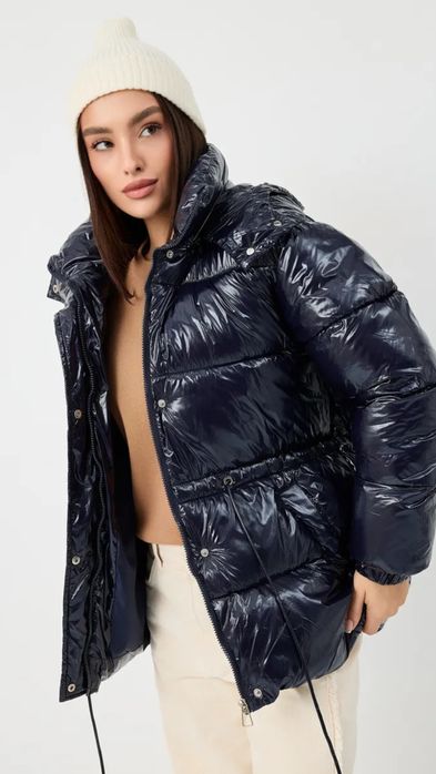 Лакована куртка лак жіноча капюшон