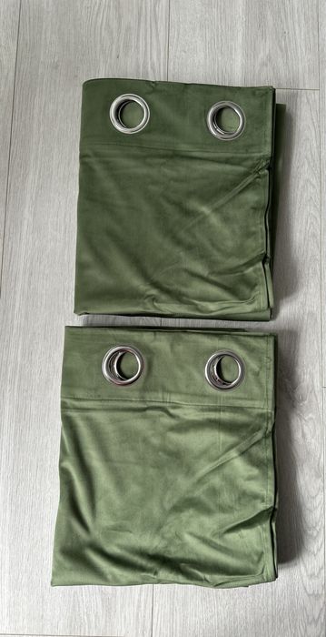 2 Zasłony Aksamitne 117x137cm. Zaciemniające Termiczne Na Przelotkach