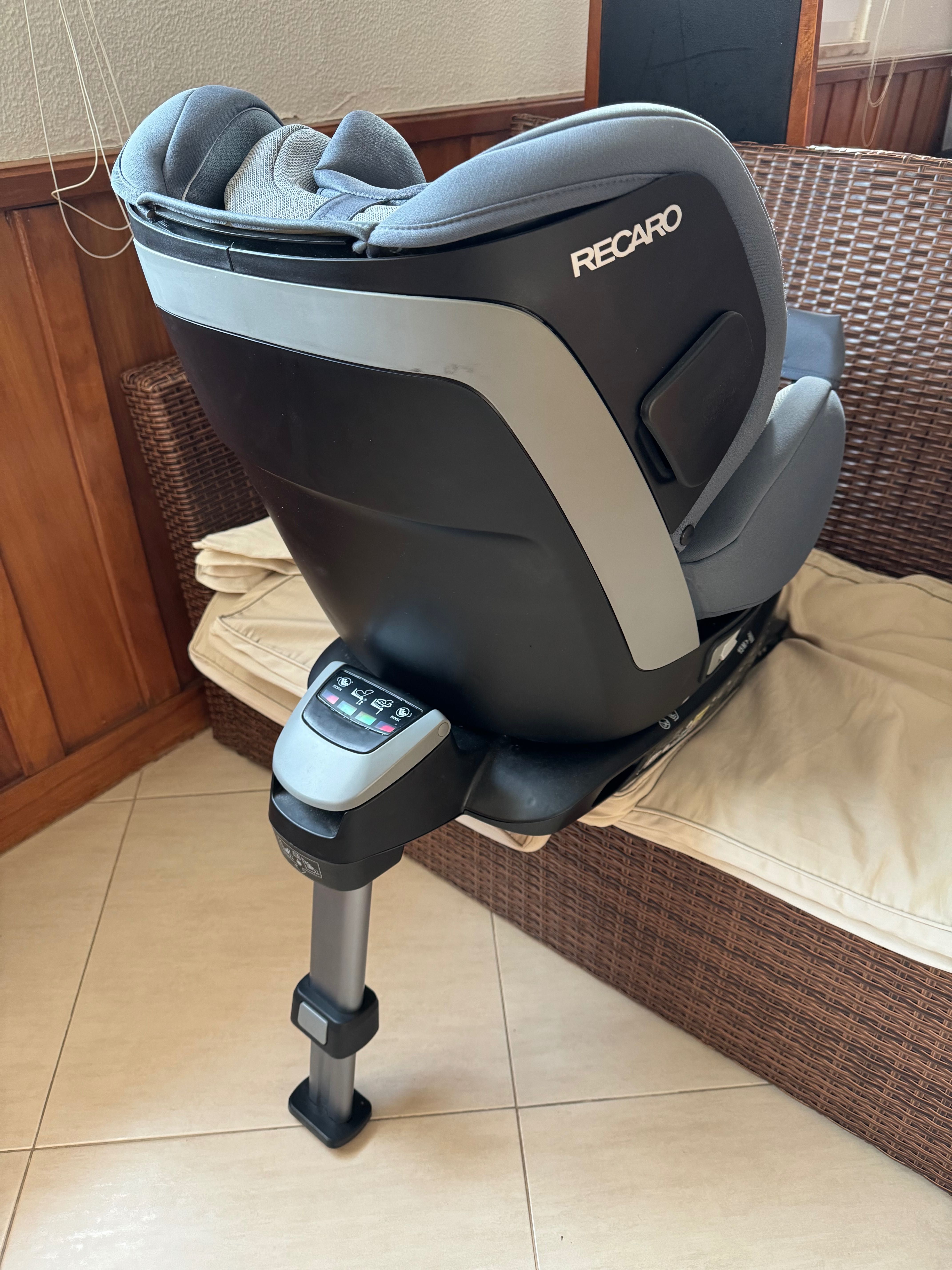 Cadeira auto 0+/1 RECARO