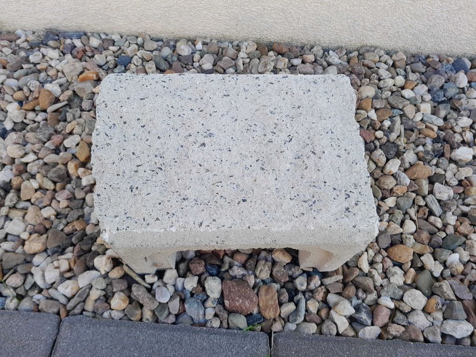 Bloczek Joniec łupany