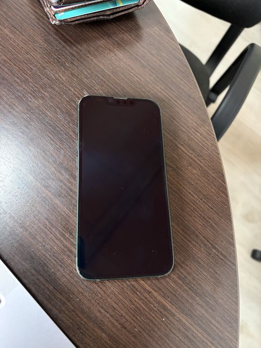 Iphone 13 - Bateria a 99%