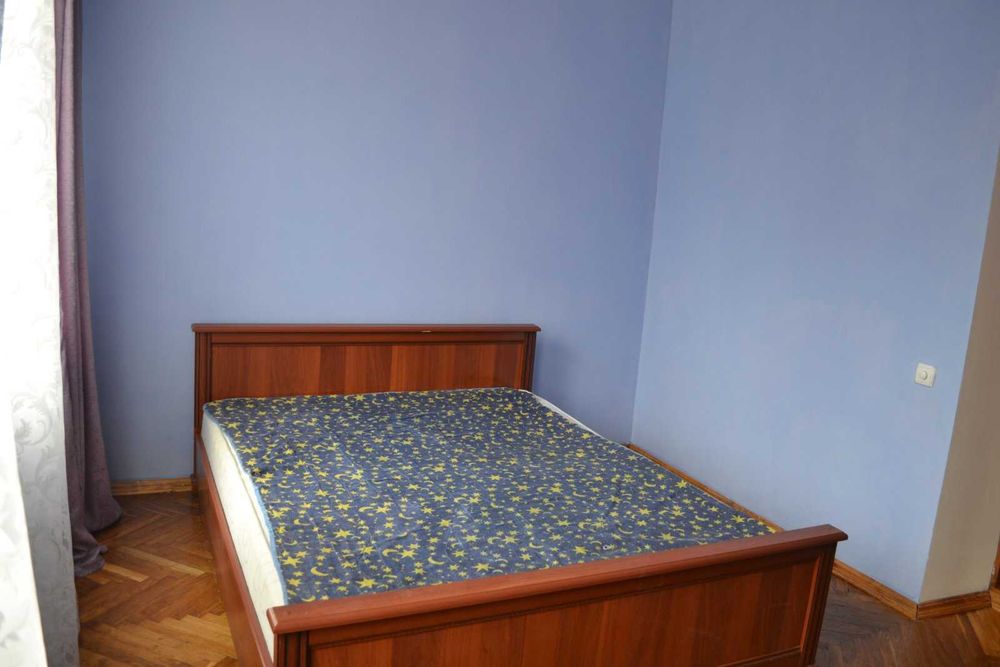 Окрема кімната для хлопця в  цетрі