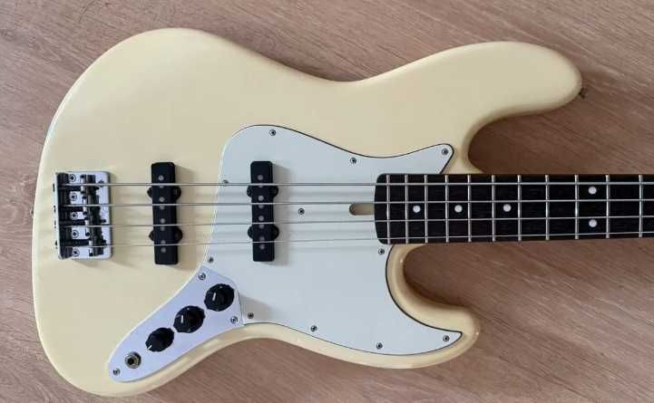 Gitara basowa Moon JB-4 Classic