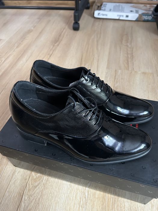 Nowe męskie buty 38 Cohnpol skóra lakierowana podwyższone 7 cm