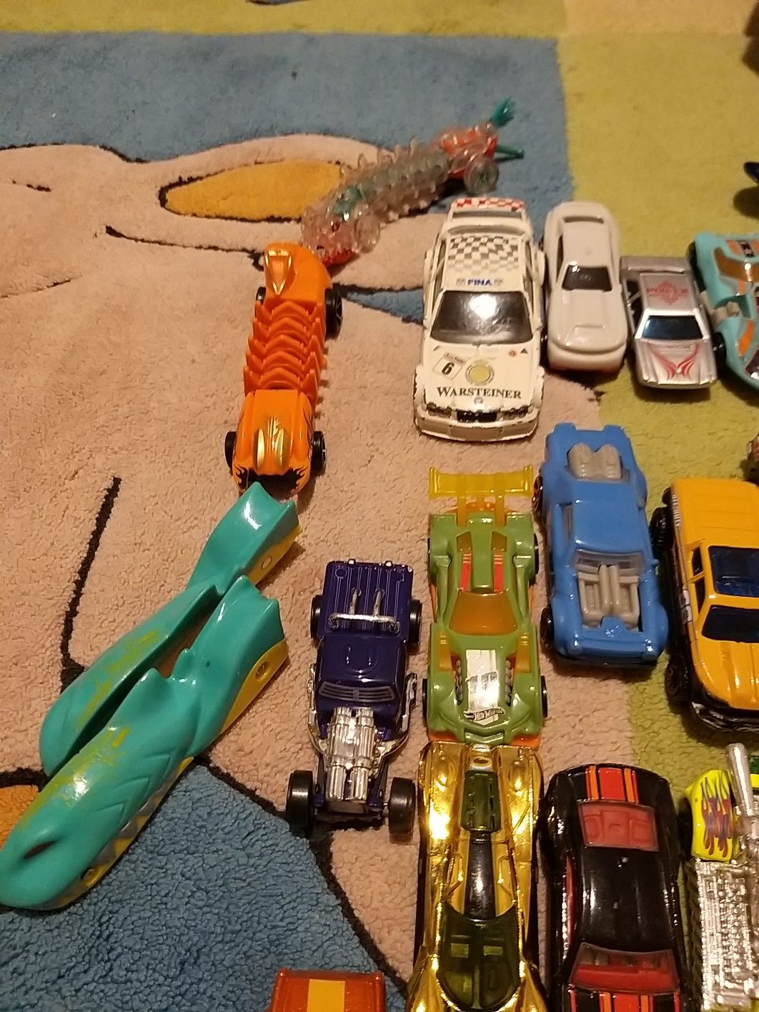 Колекція машинок "Hot Wheels" та  інші.