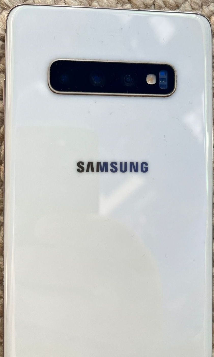 Продам Samsung S 10+