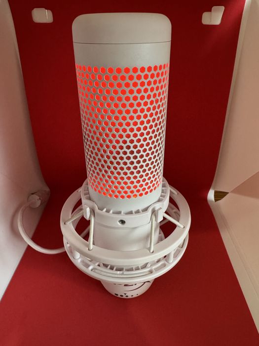 Microfone HyperX QuadCast S como NOVO com braço