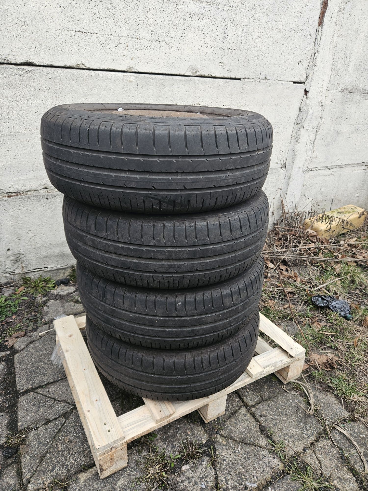 Pełne koła 195/65R15