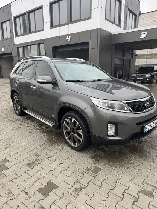 Продам власне авто кіа сорентов завдский фарбі.