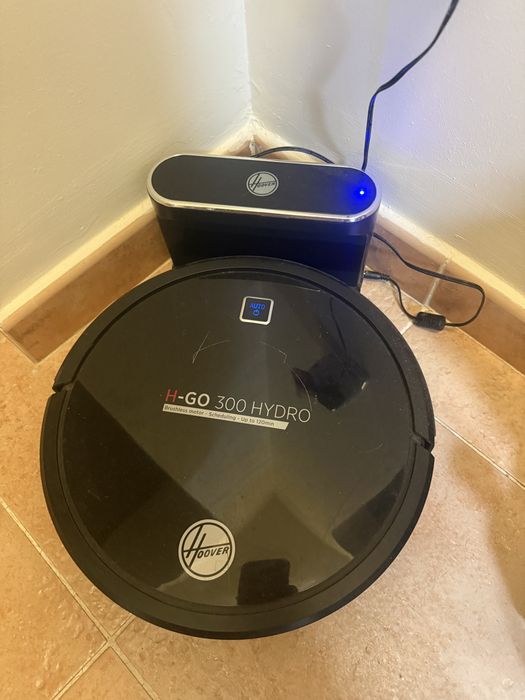 Robot aspira e lava Hoover