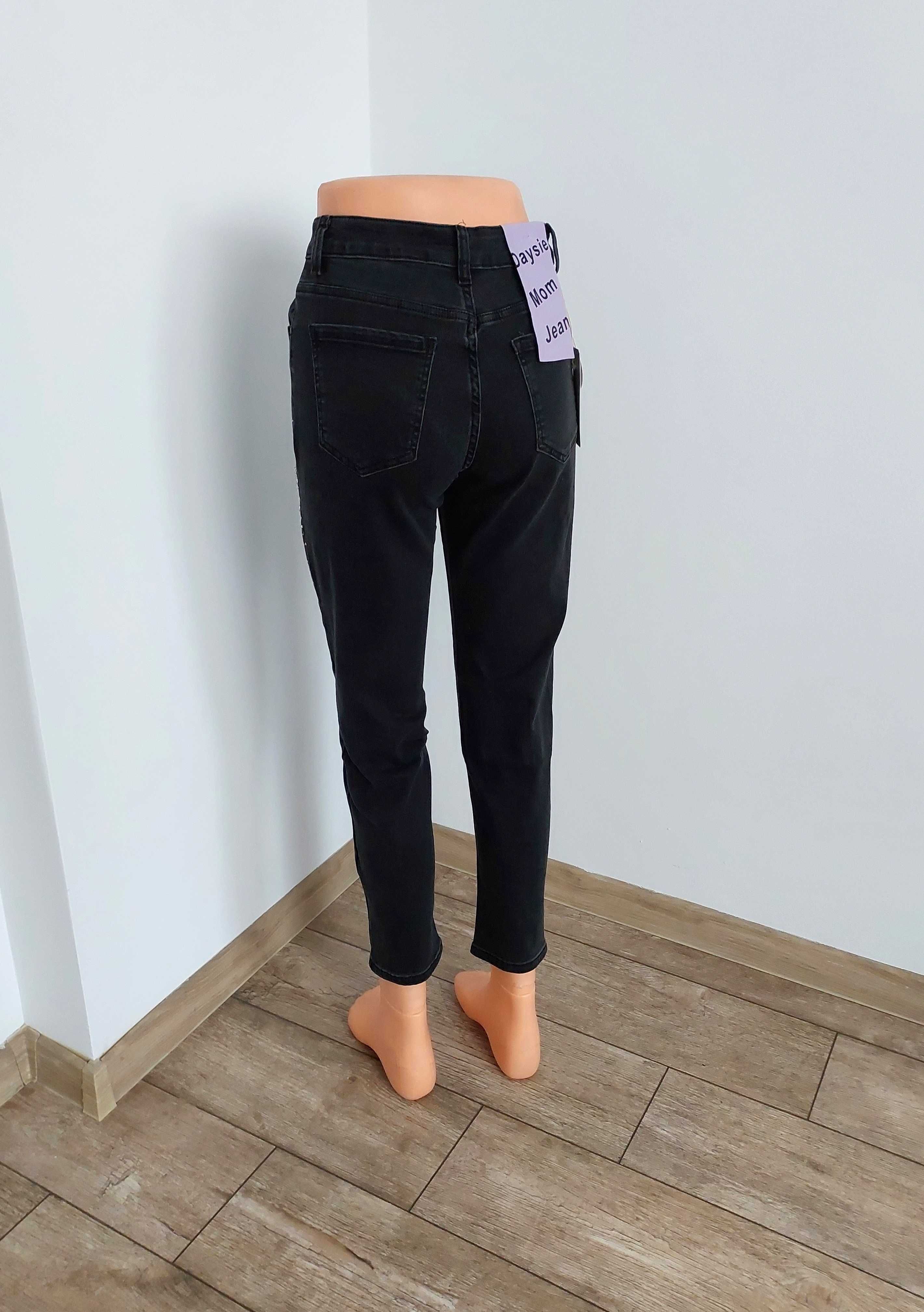 Modne Spodnie Czarne Mom Jeans Ozdobione Cyrkoniami Serca M 38