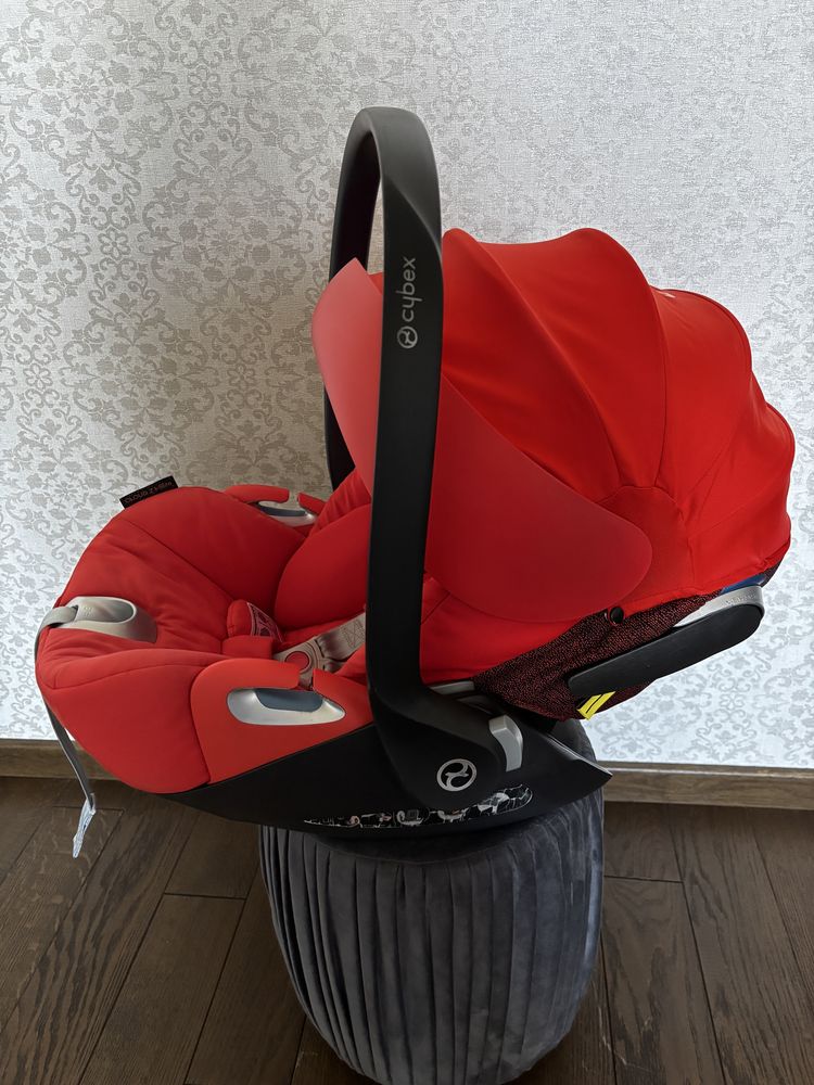 Автокрісло Cybex Cloud Z Autumn Gold burnt Red червоне розкладне