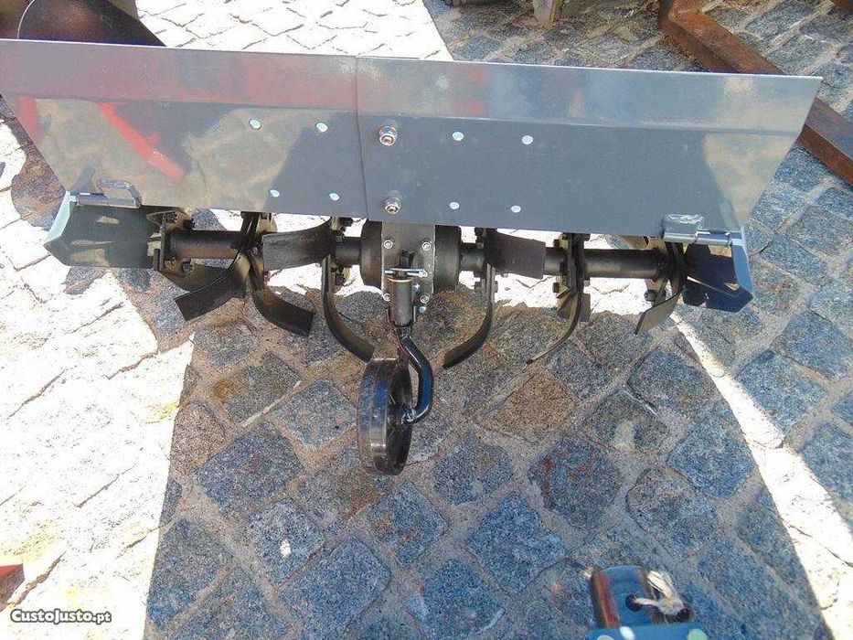 Motocultivador Valpadana Blitz 120 (14CV) +capinadeira nova +frese