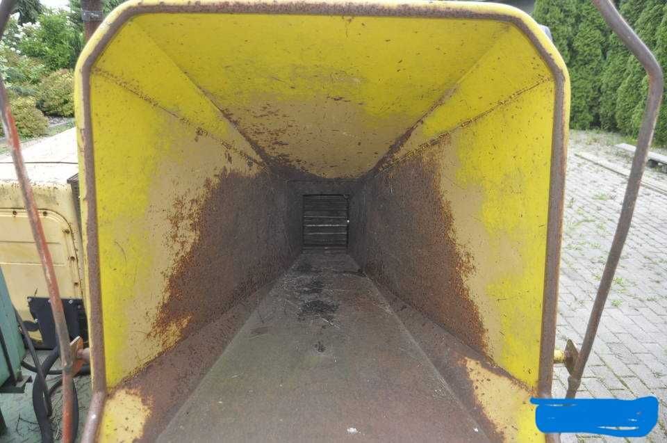 Rębak spalinowy husmann h6m2 . Silnik 3 cylindrowy hatz