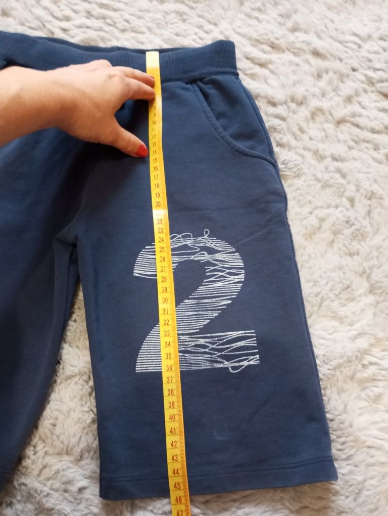 Spodenki chłopięce rozmiar 128 cm