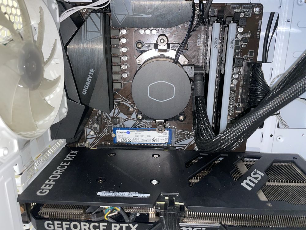 Computador Gamer R5600x 4060ti 32GB RAM