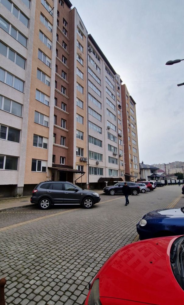 Продаж двокімнатної квартири вул Кисілевської