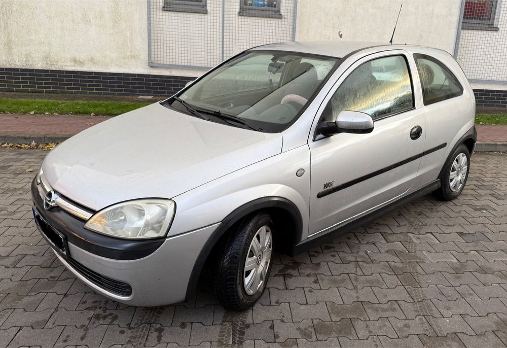 Opel Corsa C //2003// technicznie bez wkladu//
