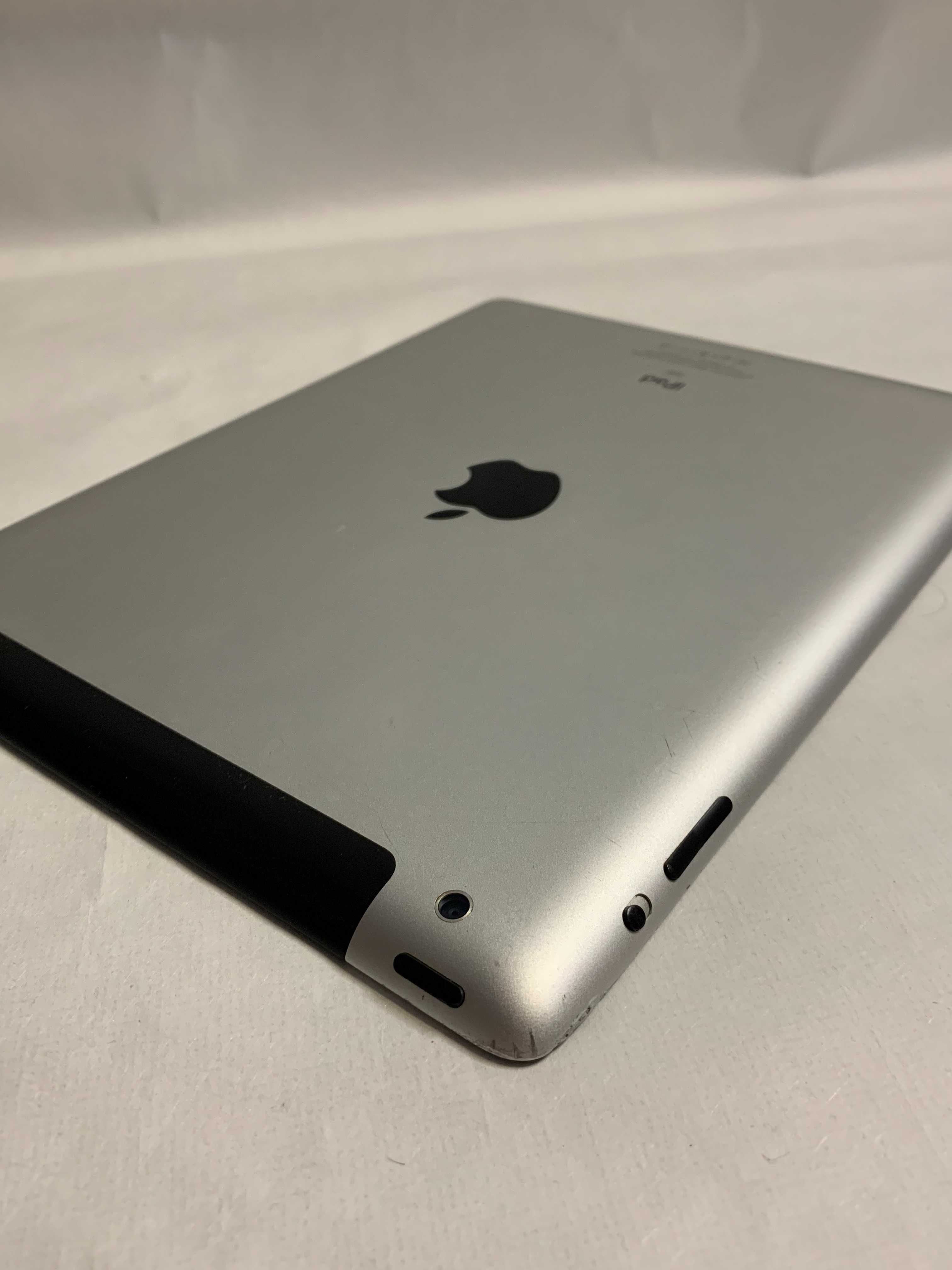 Планшет Apple iPad 2 Wi-Fi + 3G 32GB Black