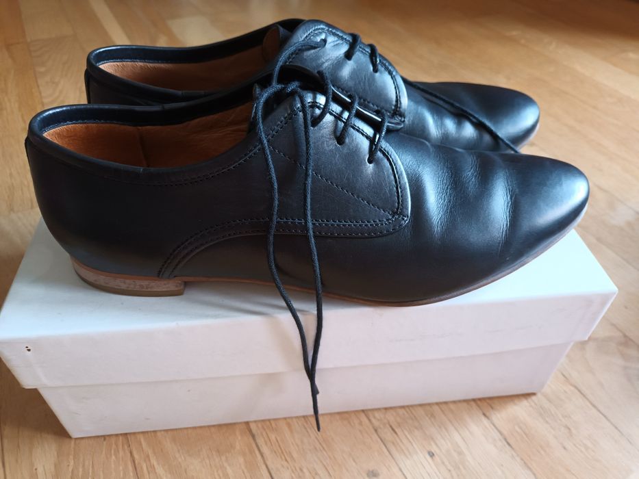 Gino Rossi czarne skórzane r. 38