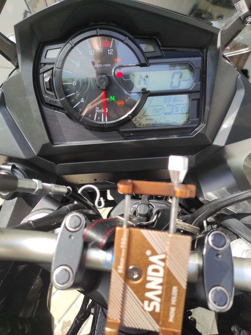 Suzuki V-Strom 650