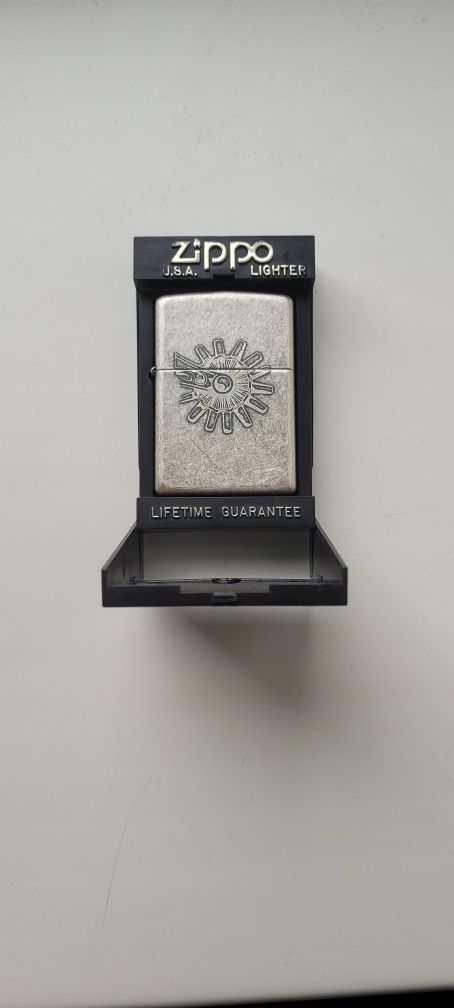 Зажигалка ZIPPO зиппо