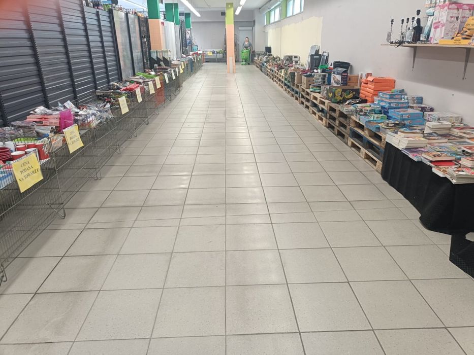 Lokal uslugowy 150m2 z parkingiem Jozefoslaw /Piaseczno