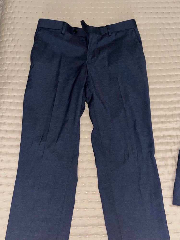 Fato completo suits inc usado apenas uma vez negociavel