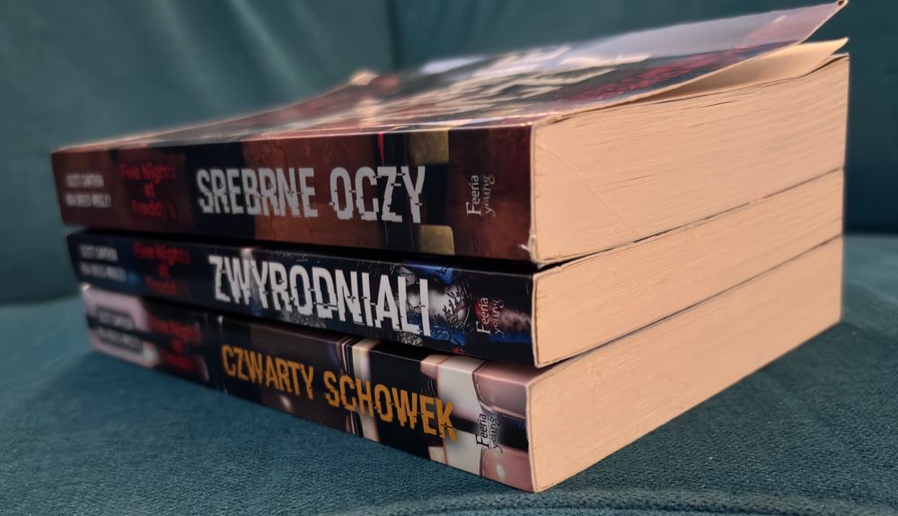 Pod choinkę seria Five Nights at Freddy’s komplet 3 książek horror