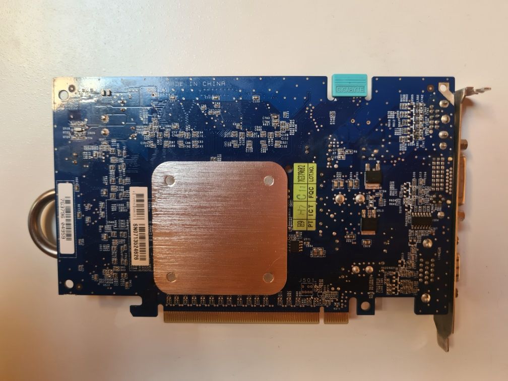 Karta graficzna Gigabyte 7300GT 256mb PCIE