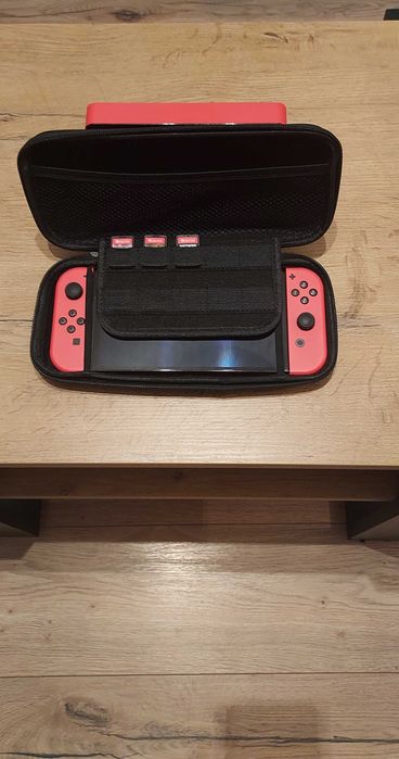 Nintendo switch oled mario red edition