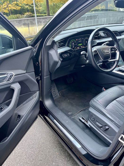 Audi E-Tron 50, 71kwh 2019