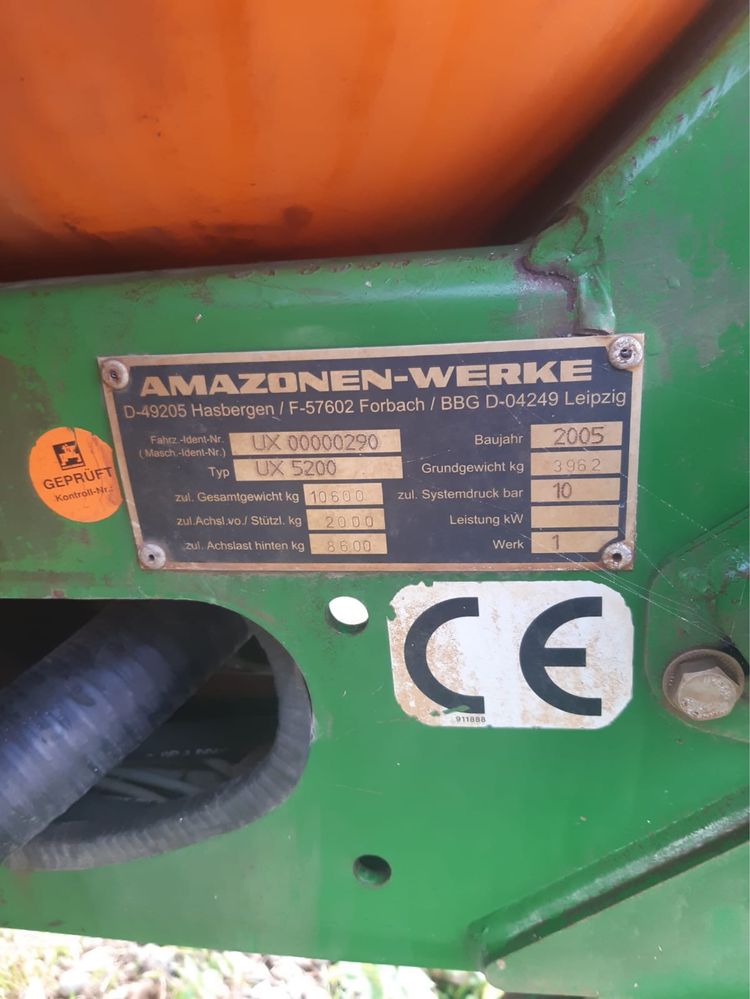 Opryskiwacz Amazone UX 5200 belka 36 m