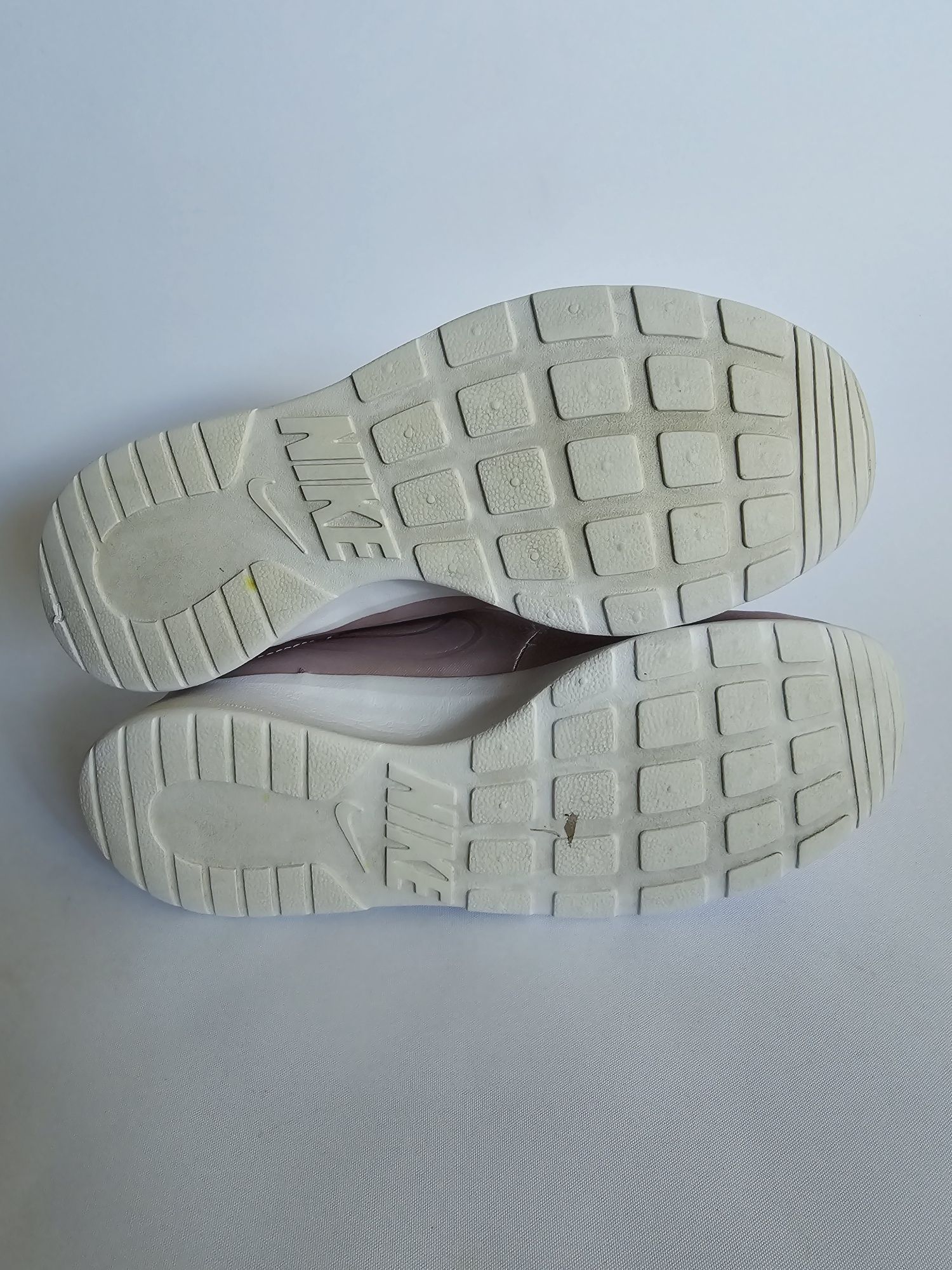 Nike Tanjun Prem r.38