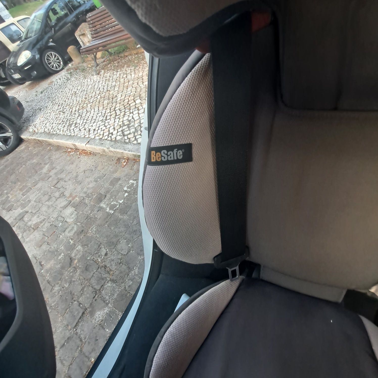Cadeira auto  para crianças