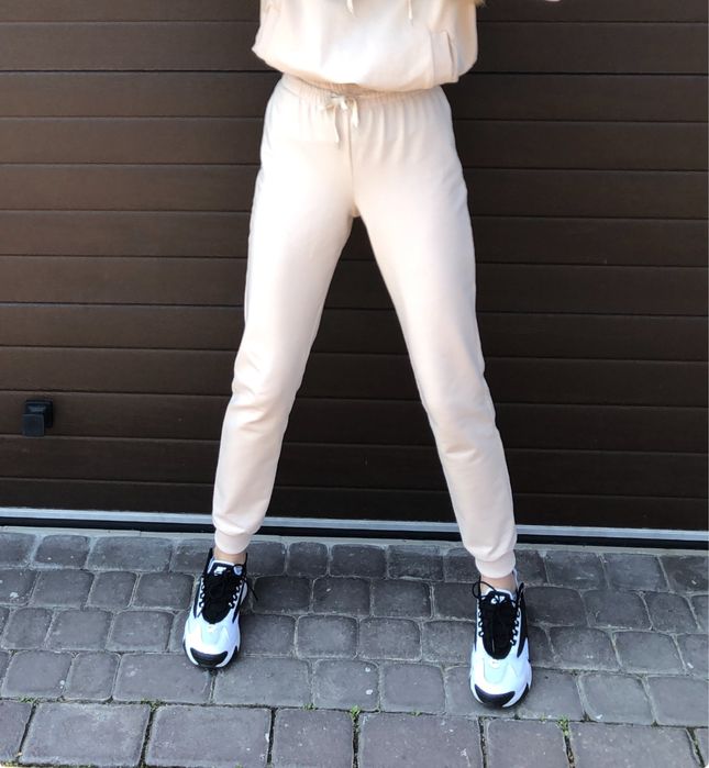 Кросівки оригінальні Nike Zoom жіночі