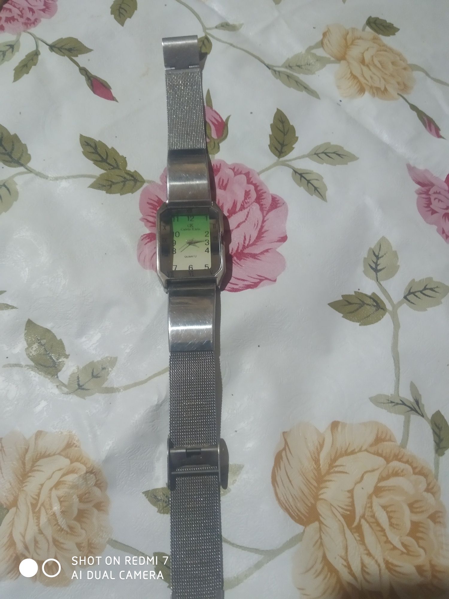 Продам женские часы CoIvin KIein