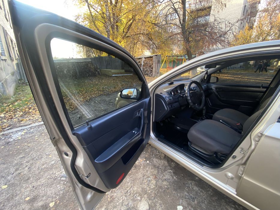 Продам авто в гарному стані 2013рік ,160тис пробігу 3900у.е