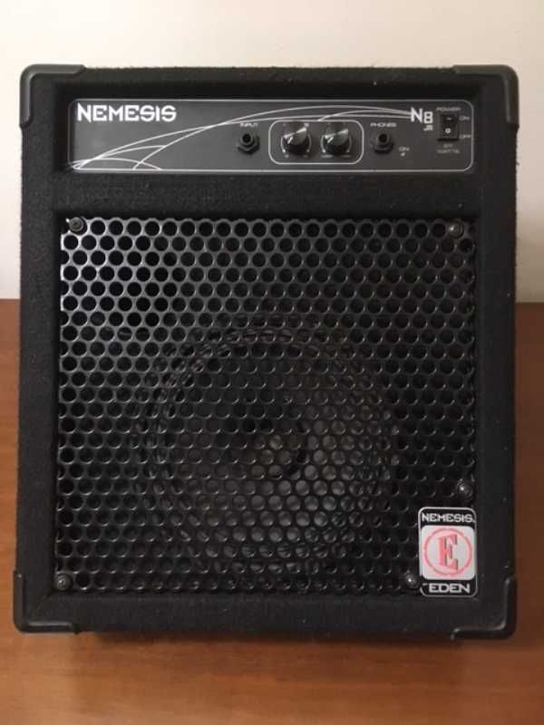 Amplificador de baixo  Eden nemesis N8   como novo