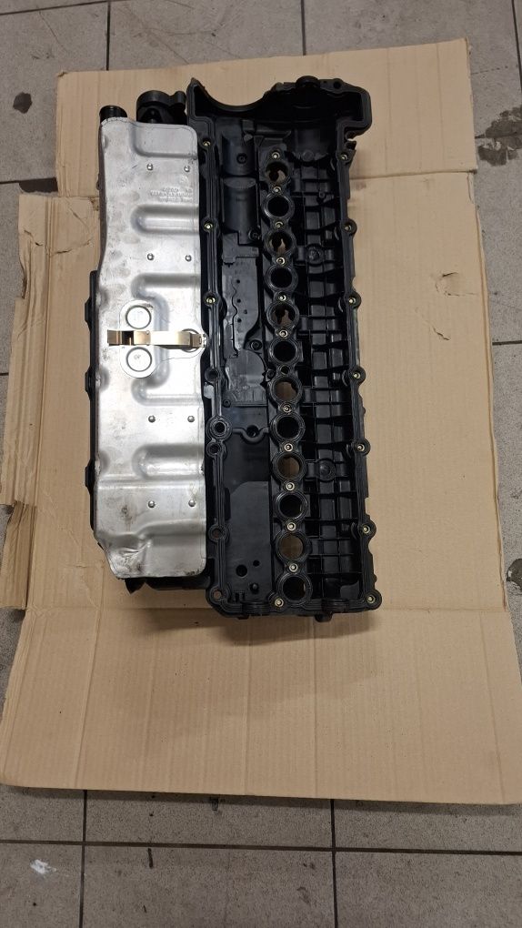 Pokrywa zaworów Bmw 3.0d M57n2  e90 e91 e60 e61 e70 e83 e65 x3 x5 x6