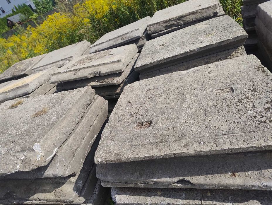 Płyty betonowe zbrojone z rozbiórki, z demontażu