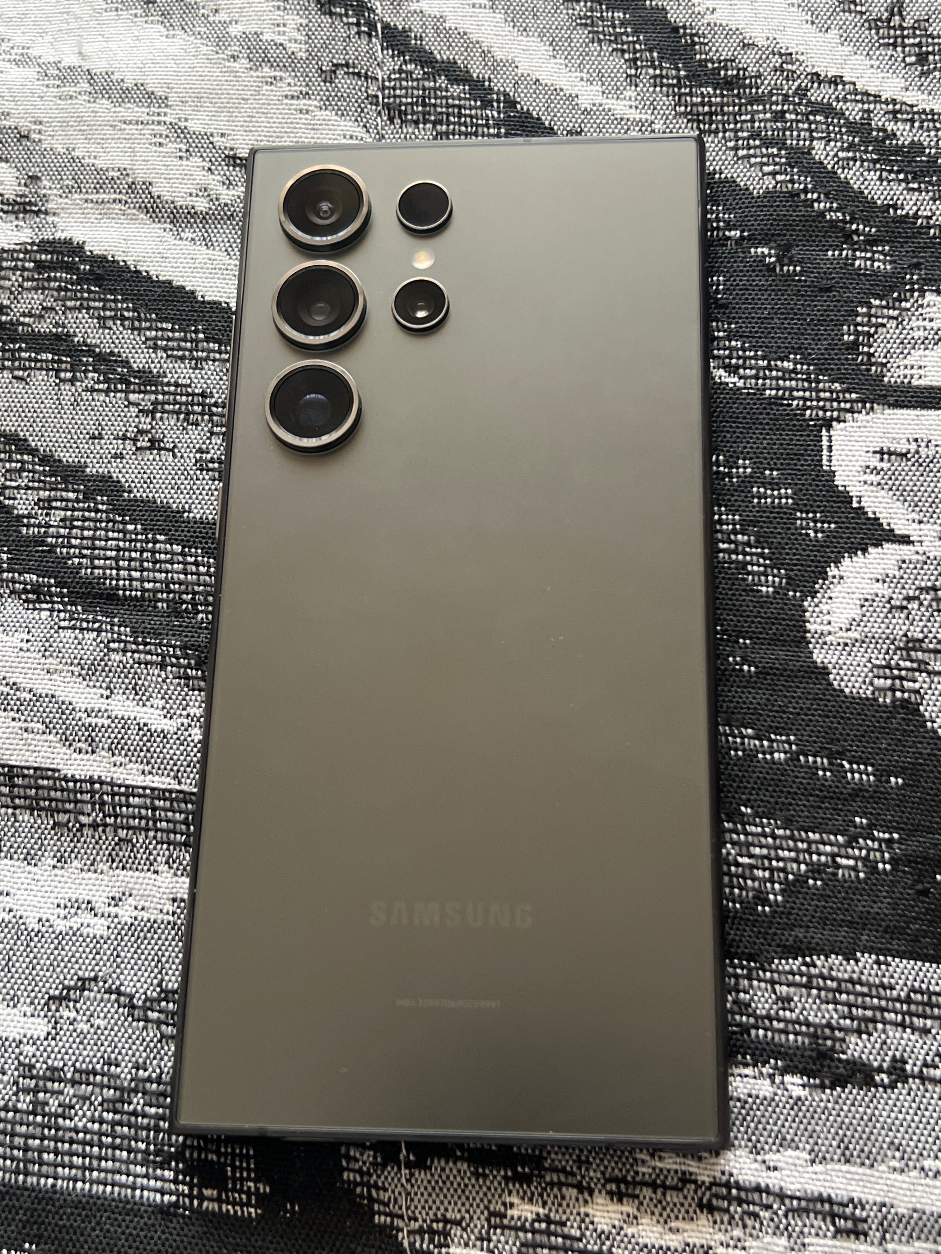 Samsung Galaxy S24 Ultra – Novo em Caixa, Nunca Usado