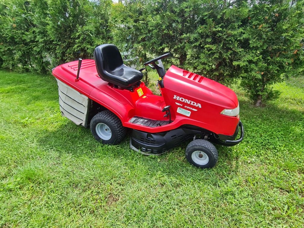 Traktorek kosiarka HONDA HF 2315 v-twin pompa oleju hydrostatic LIFT