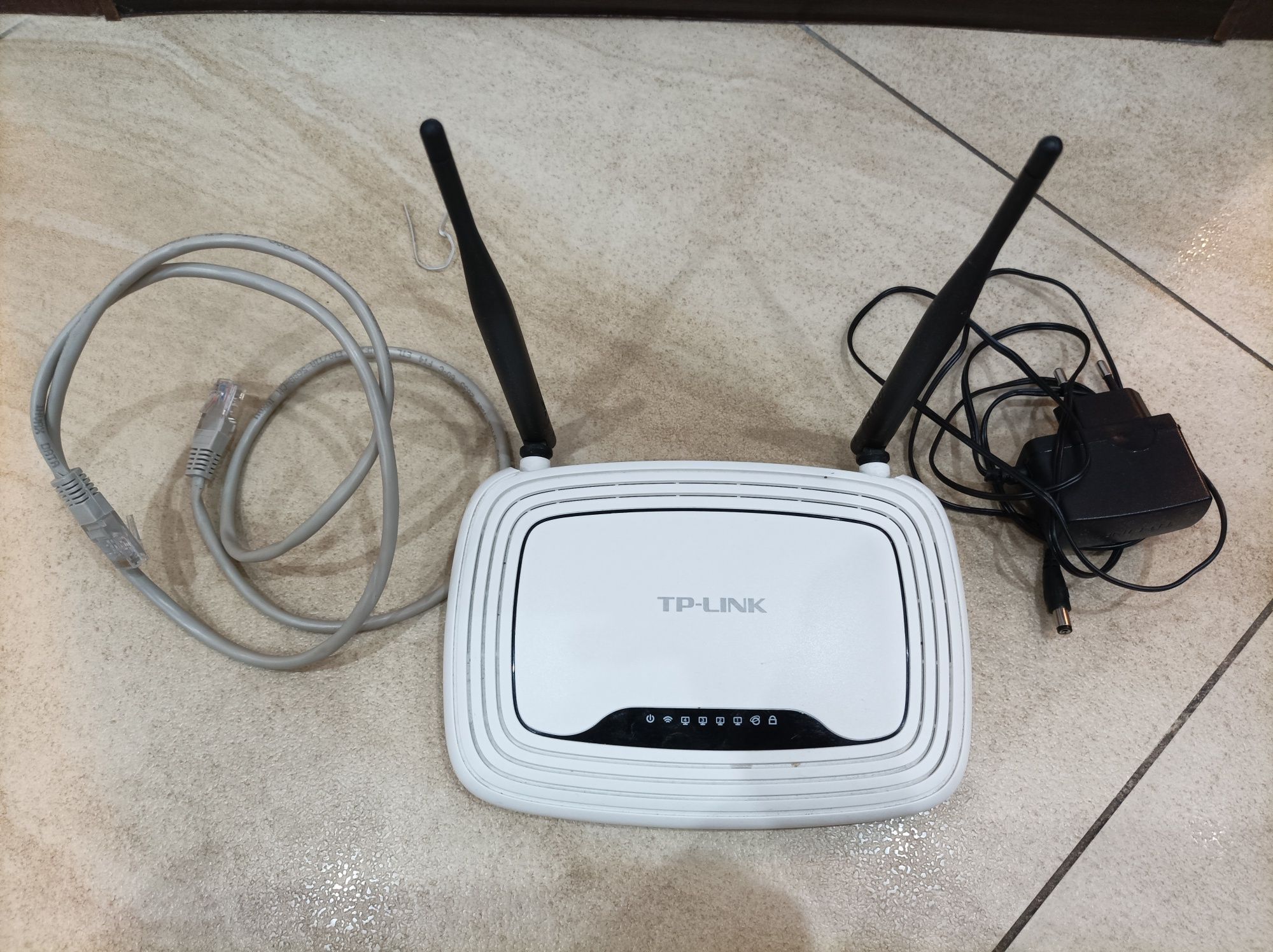 Router TP-Link TL-WR841N